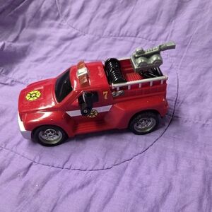 Matchbox Fire Truck RARE Mattel 2001 Moves Lights Sounds Works